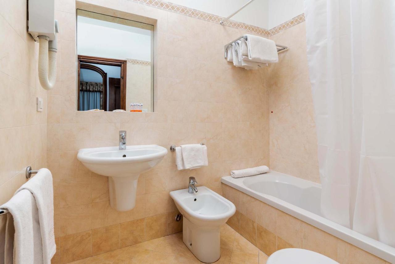 Capannina Hotel 3*